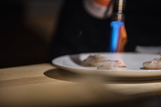 Flambování sushi