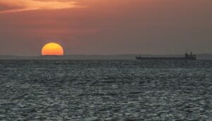 Hormuzský průliv po 28. 2. 2026